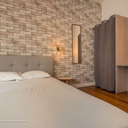 Pau'S Appart Apartment Екстериор снимка